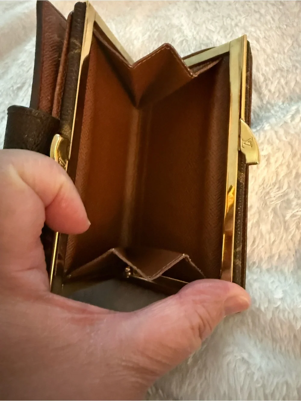 Louis Vuitton Vintage French Kisslock wallet monogram